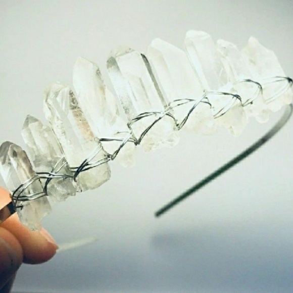 Crystal Crown - Picture 4 of 6